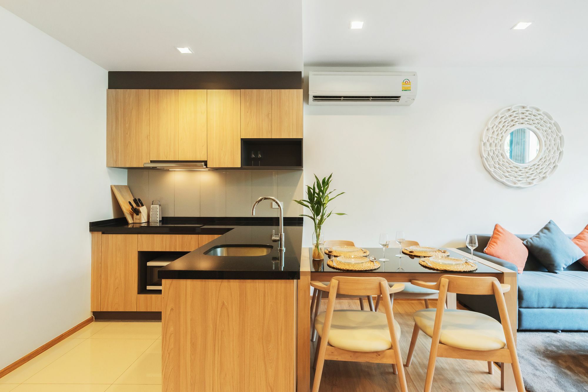 Hasu Haus By Favstay Bangkok Buitenkant foto