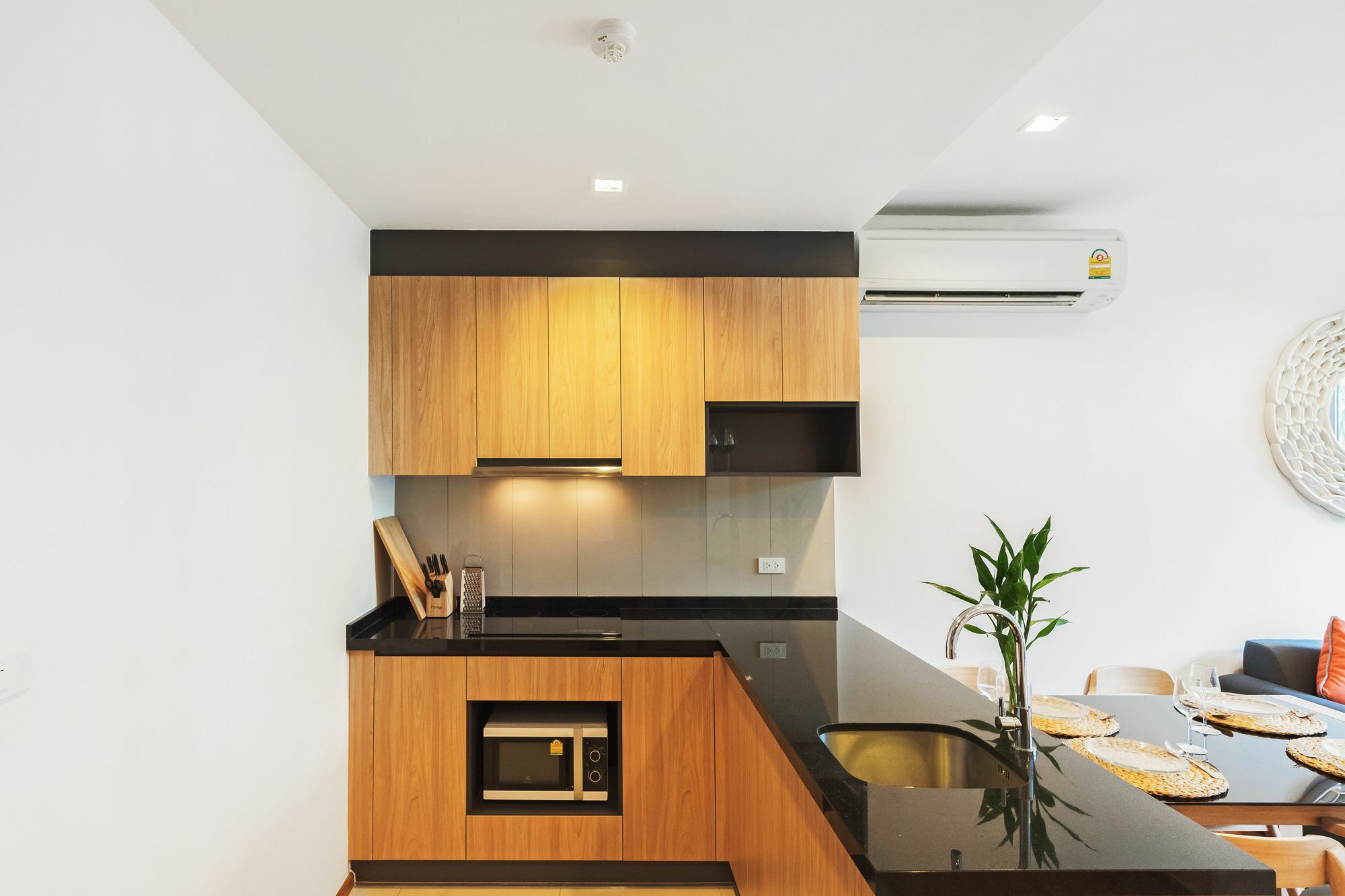 Hasu Haus By Favstay Bangkok Buitenkant foto